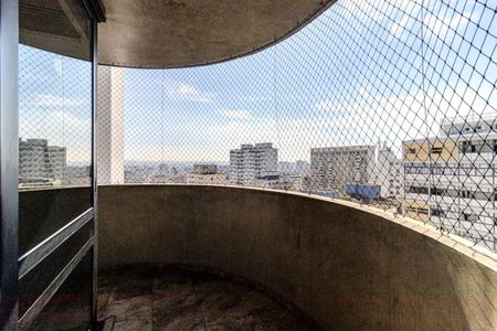 Apartamento para alugar com 326m², 3 quartos e 3 vagasVaranda