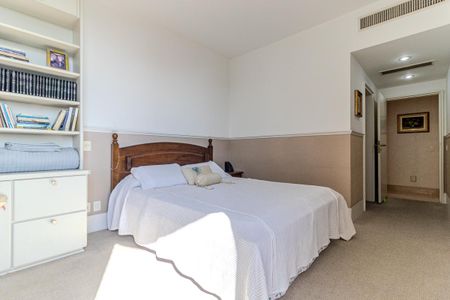 Apartamento para alugar com 326m², 3 quartos e 3 vagasSuíte 1