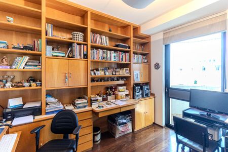 Apartamento para alugar com 326m², 3 quartos e 3 vagasEscritório