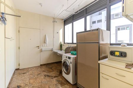 Apartamento para alugar com 326m², 3 quartos e 3 vagasÁrea de Serviço
