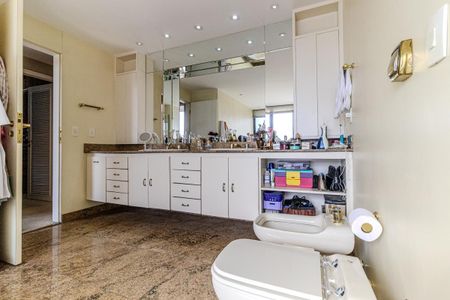 Apartamento para alugar com 326m², 3 quartos e 3 vagasBanheiro da Suíte 3