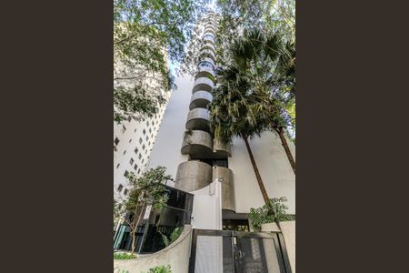 Apartamento para alugar com 326m², 3 quartos e 3 vagasFachada