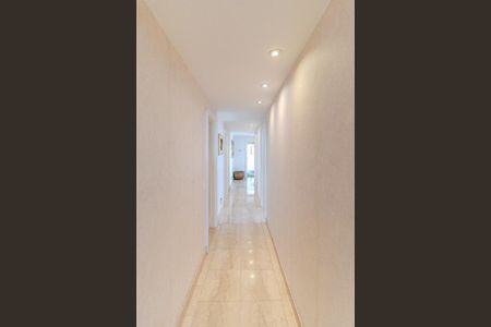 Apartamento para alugar com 326m², 3 quartos e 3 vagasCorredor