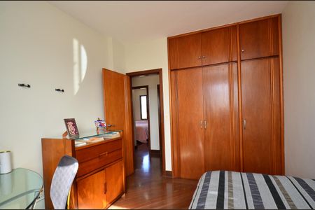 Apartamento à venda com 330m², 4 quartos e 4 vagasQuarto 3