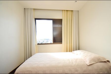 Apartamento à venda com 330m², 4 quartos e 4 vagasQuarto 1