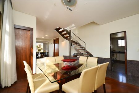 Apartamento à venda com 330m², 4 quartos e 4 vagasSala de jantar