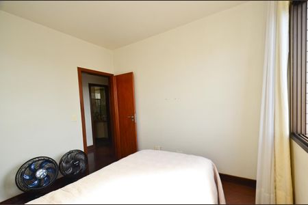 Apartamento à venda com 330m², 4 quartos e 4 vagasQuarto 1