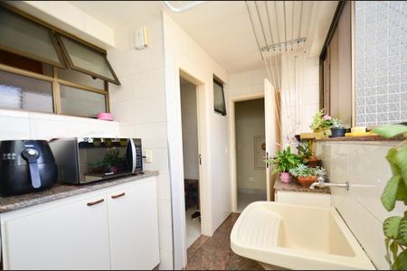 Apartamento à venda com 330m², 4 quartos e 4 vagasÁrea de Serviço