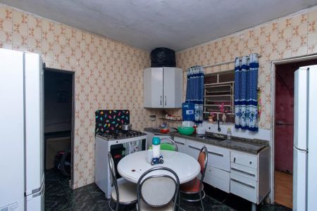 Casa à venda com 150m², 4 quartos e 1 vaga Casa à venda com 150m², 4 quartos e 1 vagaQuarto 1 Casa 2