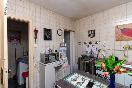 Casa à venda com 150m², 4 quartos e 1 vaga Casa à venda com 150m², 4 quartos e 1 vagaCozinha Casa 1