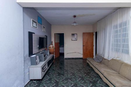 Casa à venda com 150m², 4 quartos e 1 vaga Casa à venda com 150m², 4 quartos e 1 vagaSala Casa 2