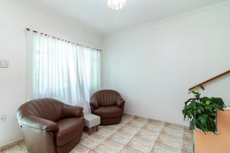 Casa à venda com 143m², 3 quartos e 2 vagas Casa à venda com 143m², 3 quartos e 2 vagasSala de Estar