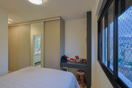 Apartamento à venda com 69m², 2 quartos e 2 vagasQuarto 2