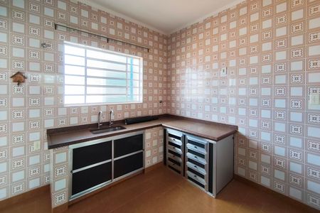 Casa à venda com 388m², 5 quartos e 14 vagas Casa à venda com 388m², 5 quartos e 14 vagasCozinha