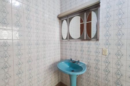 Casa à venda com 388m², 5 quartos e 14 vagas Casa à venda com 388m², 5 quartos e 14 vagasBanheiro Suíte