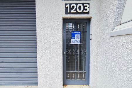 Casa à venda com 388m², 5 quartos e 14 vagas Casa à venda com 388m², 5 quartos e 14 vagasPLACA INSTALADA NA FACHADA