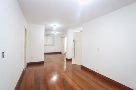 Apartamento para alugar com 203m², 3 quartos e 4 vagas Apartamento para alugar com 203m², 3 quartos e 4 vagasSala de Jantar