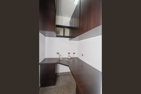 Apartamento para alugar com 203m², 3 quartos e 4 vagas Apartamento para alugar com 203m², 3 quartos e 4 vagasEscritório