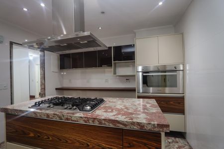 Apartamento para alugar com 203m², 3 quartos e 4 vagas Apartamento para alugar com 203m², 3 quartos e 4 vagasCozinha