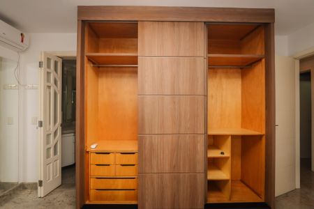 Apartamento para alugar com 203m², 3 quartos e 4 vagas Apartamento para alugar com 203m², 3 quartos e 4 vagasSuíte 3