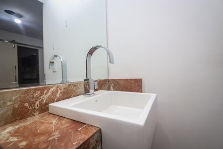 Apartamento para alugar com 203m², 3 quartos e 4 vagas Apartamento para alugar com 203m², 3 quartos e 4 vagasLavabo