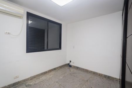 Apartamento para alugar com 203m², 3 quartos e 4 vagas Apartamento para alugar com 203m², 3 quartos e 4 vagasSuíte 2