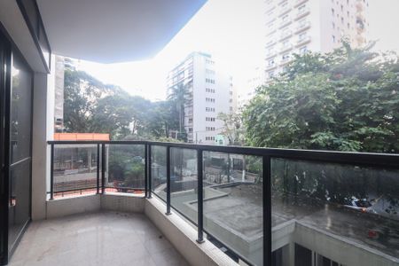 Apartamento para alugar com 203m², 3 quartos e 4 vagas Apartamento para alugar com 203m², 3 quartos e 4 vagasVaranda da Sala