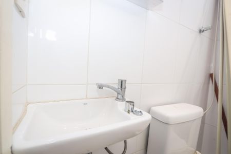 Apartamento para alugar com 203m², 3 quartos e 4 vagas Apartamento para alugar com 203m², 3 quartos e 4 vagasBanheiro de Serviço