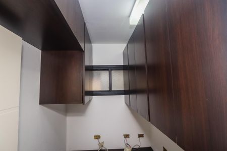 Apartamento para alugar com 203m², 3 quartos e 4 vagas Apartamento para alugar com 203m², 3 quartos e 4 vagasEscritório