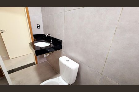 Casa à venda com 74m², 3 quartos e 1 vaga Casa à venda com 74m², 3 quartos e 1 vagaBanheiro da Suíte