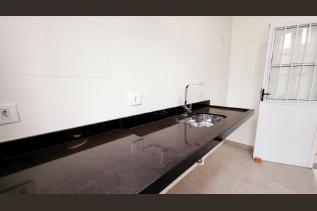 Casa à venda com 74m², 3 quartos e 1 vaga Casa à venda com 74m², 3 quartos e 1 vagaCozinha