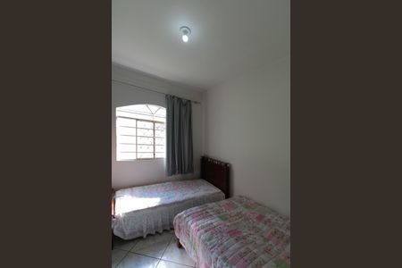 Casa à venda com 560m², 3 quartos e 2 vagas Casa à venda com 560m², 3 quartos e 2 vagasQuarto