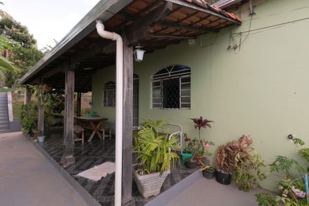 Casa à venda com 560m², 3 quartos e 2 vagas Casa à venda com 560m², 3 quartos e 2 vagasÁrea Externa