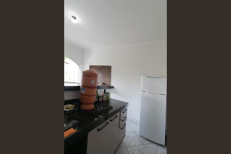 Casa à venda com 560m², 3 quartos e 2 vagas Casa à venda com 560m², 3 quartos e 2 vagasCozinha