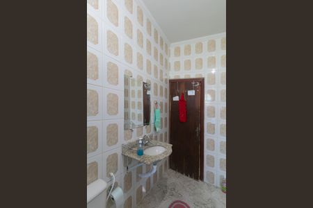 Casa à venda com 560m², 3 quartos e 2 vagas Casa à venda com 560m², 3 quartos e 2 vagasBanheiro Social