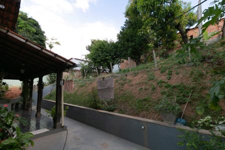 Casa à venda com 560m², 3 quartos e 2 vagas Casa à venda com 560m², 3 quartos e 2 vagasÁrea Externa