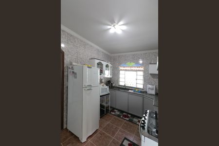 Casa à venda com 560m², 3 quartos e 2 vagas Casa à venda com 560m², 3 quartos e 2 vagasCozinha