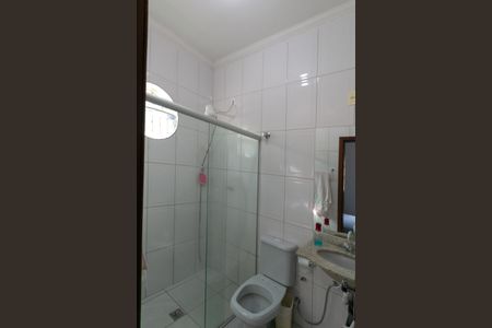 Casa à venda com 560m², 3 quartos e 2 vagas Casa à venda com 560m², 3 quartos e 2 vagasBanheiro da Suíte 1