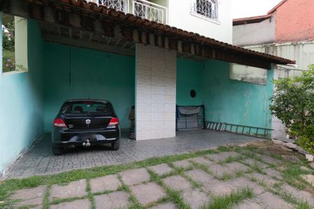 Casa à venda com 560m², 3 quartos e 2 vagas Casa à venda com 560m², 3 quartos e 2 vagasGaragem