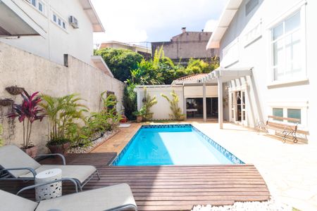 Casa de condomínio à venda com 370m², 4 quartos e 4 vagasPiscina