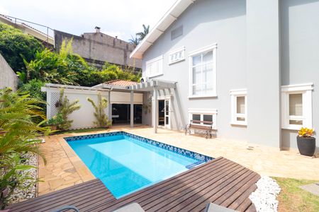 Casa de condomínio à venda com 370m², 4 quartos e 4 vagasPiscina