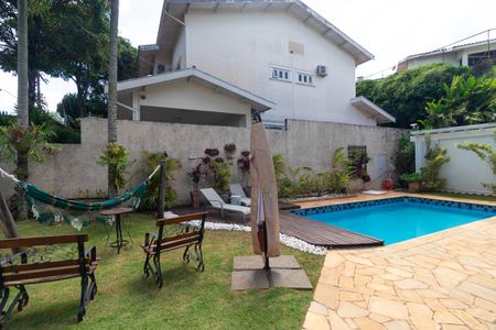 Casa de condomínio à venda com 370m², 4 quartos e 4 vagasPiscina