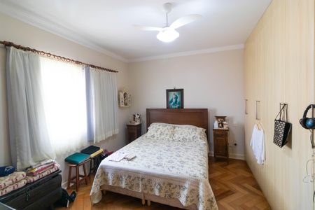 Casa de condomínio à venda com 370m², 4 quartos e 4 vagasSuíte 1