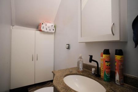 Casa de condomínio à venda com 100m², 2 quartos e 2 vagasBanheiro 2