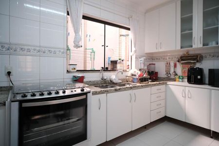 Casa de condomínio à venda com 100m², 2 quartos e 2 vagasCozinha