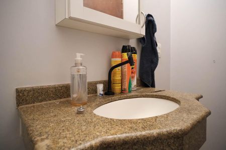 Casa de condomínio à venda com 100m², 2 quartos e 2 vagasBanheiro 2