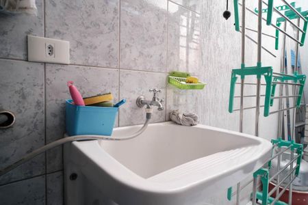 Casa de condomínio à venda com 100m², 2 quartos e 2 vagasÁrea de Serviço