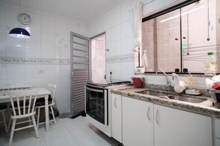 Casa de condomínio à venda com 100m², 2 quartos e 2 vagasCozinha