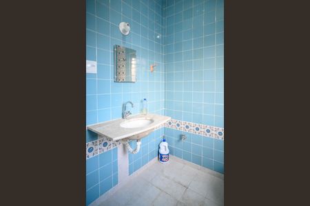 Casa para alugar com 119m², 3 quartos e 2 vagasBanheiro Social