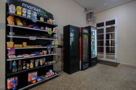 Apartamento à venda com 136m², 3 quartos e 2 vagas Apartamento à venda com 136m², 3 quartos e 2 vagasÁrea comum - Mini-mercado